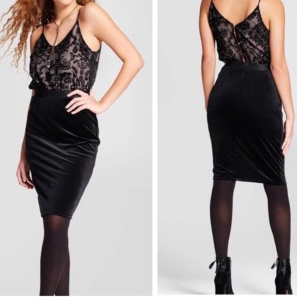 Velvet BodyCon -great for the holidays!